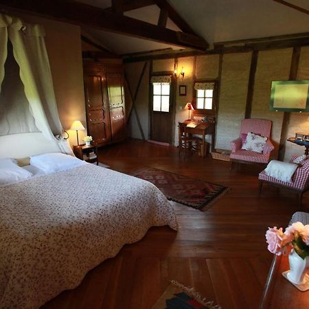 Chateau De Mayragues Castelnau-de-Montmiral Екстер'єр фото